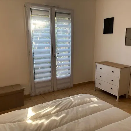 Provencale Calme Avec Piscine Privee Fréjus