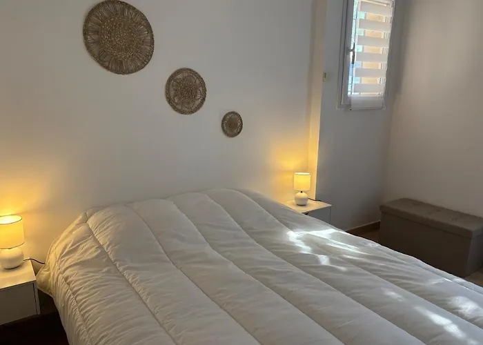 Provencale Calme Avec Piscine Privee